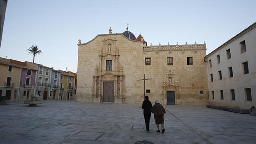 El Santuario de La Santa Faz de Alicante acoge del 15 al 20 la urna con las reliquias de Santa Teresa del Niño Jesús y de la Santa Faz.