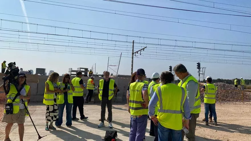 El conseller Martínez Mus visita la estación València Sud por las obras de cara a la apertura del metro