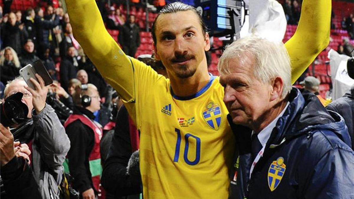 Ibrahimovic volvió a ser un héroe para Suecia