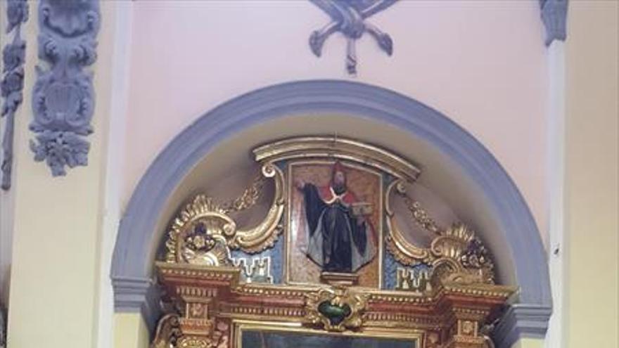 El retablo de San Miguel Arcángel luce como nuevo