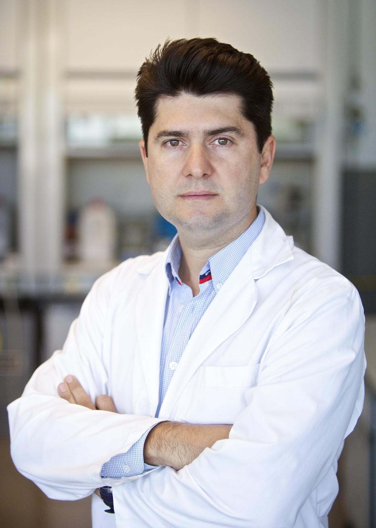 El alicantino Javier García expondrá sus avances en química verde ante el Comité Nobel