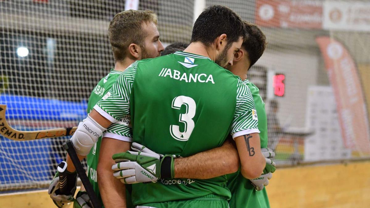 Los jugadores del Liceo celebran un gol en un partido de esta temporada. |  // VÍCTOR ECHAVE