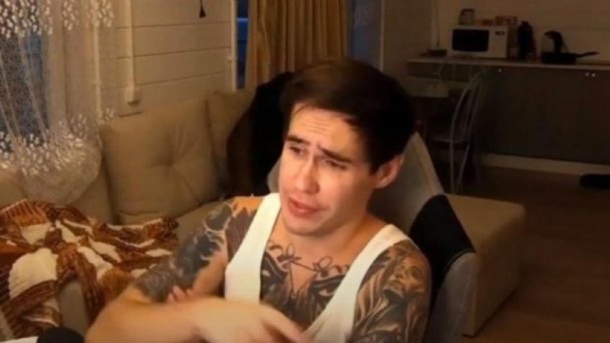 Arrestat a Rússia un conegut youtuber que va retransmetre en directe la mort de la seva nòvia Arrestat a Rússia un conegut youtuber que va retransmetre en directe la mort de la seva nòvia