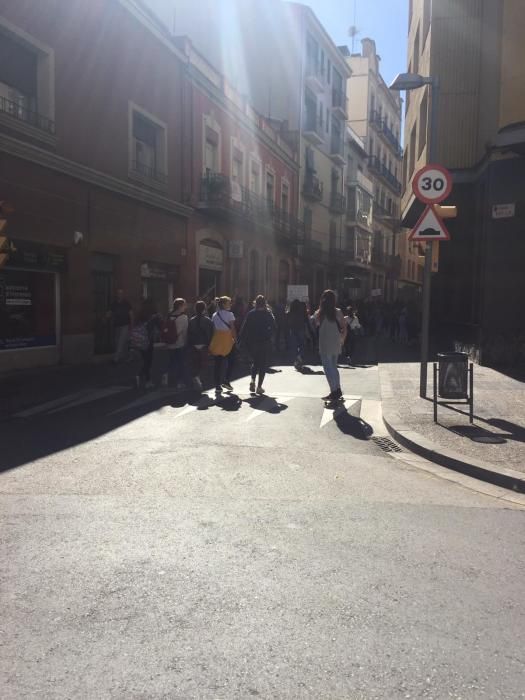 Manifestació estudiantil a Girona de la vaga del vuit de març