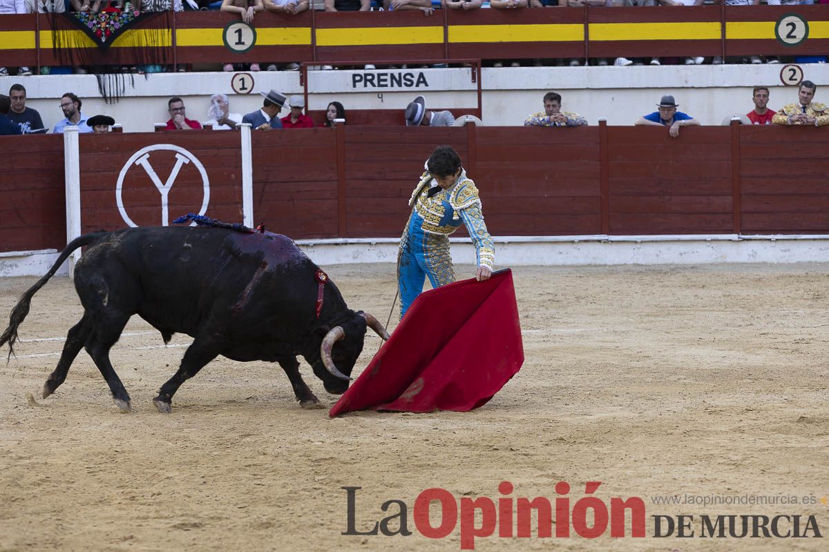 Tarde histórica en Abarán con la alternativa de José María Trigueros y el indulto de Tomás Rufo, junto a Castella salieron a hombros