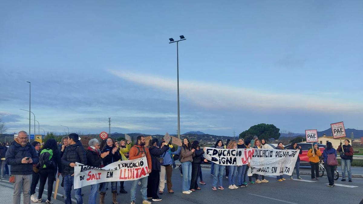 Minims Els serveis mínims per a la vaga educativa fixen un docent per cada ...