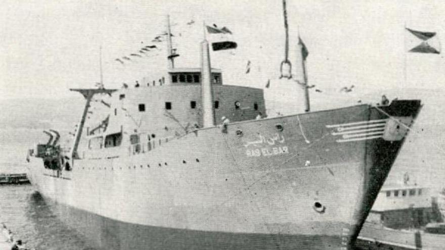 Pesquero «Mar del Cabo», el veterano de Nueva Pescanova y av