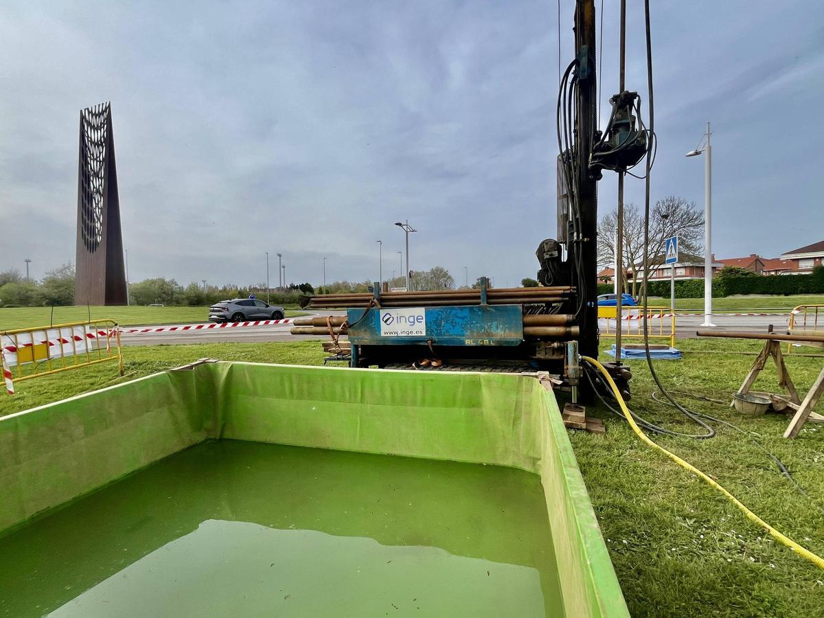 Una de las máquinas que participa en la campaña de sondeos para el metrotrén.