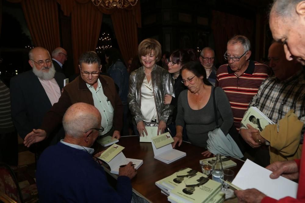 Presentación del libro "Contra viento y marera"