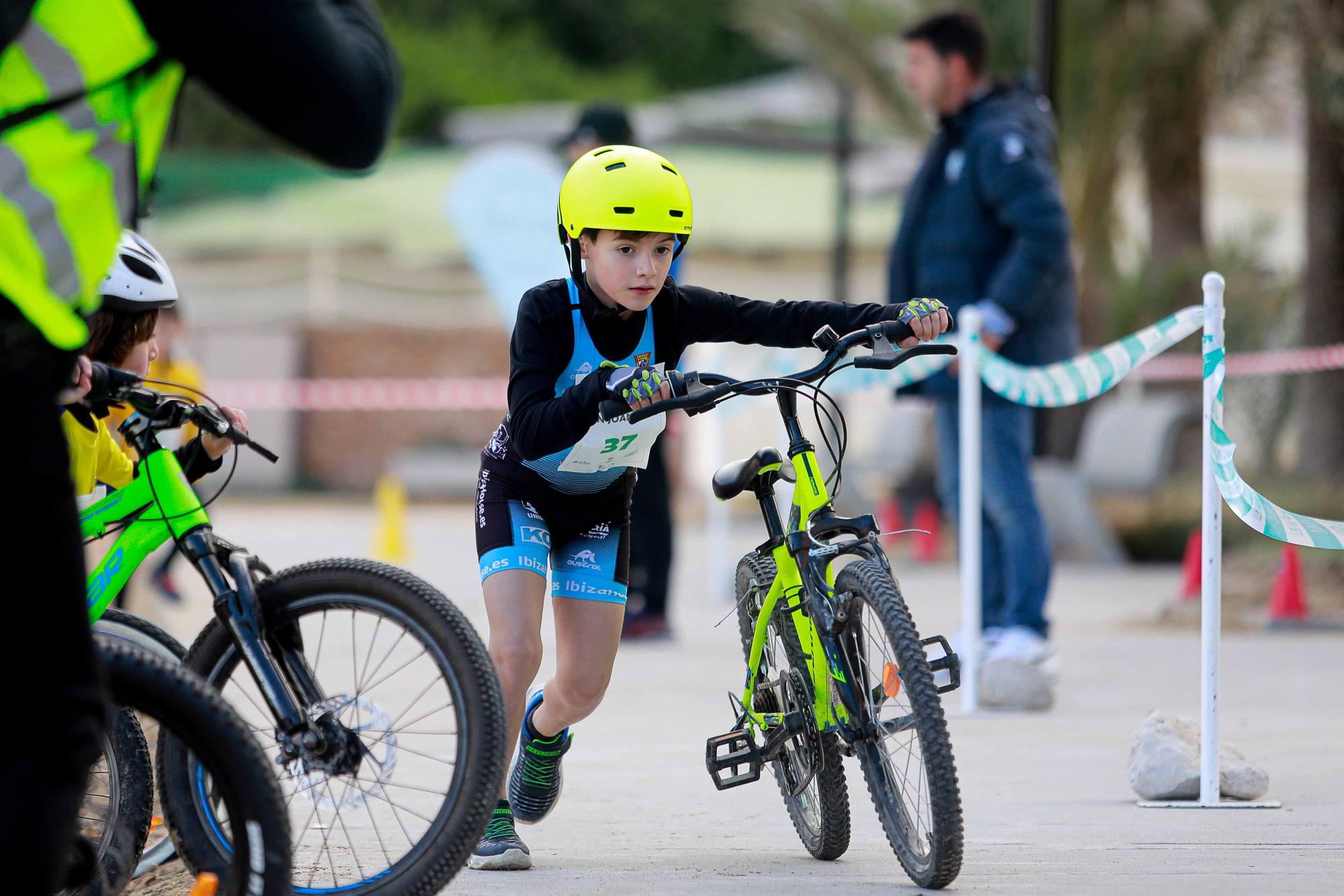 Sant Miquel cierra con éxito el circuito Trikids con medio millar de ‘finishers’