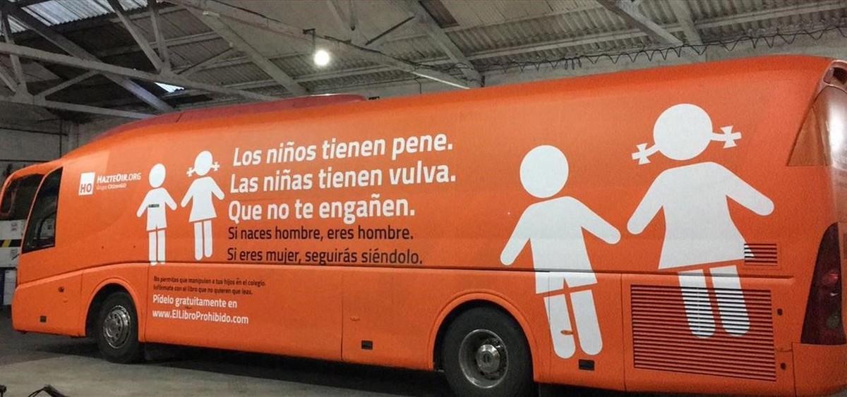 Autobús de Hazte Oír con el mensaje polémico