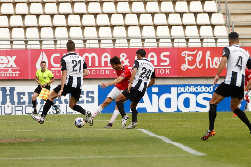 El Real Murcia no levanta cabeza (0-0)