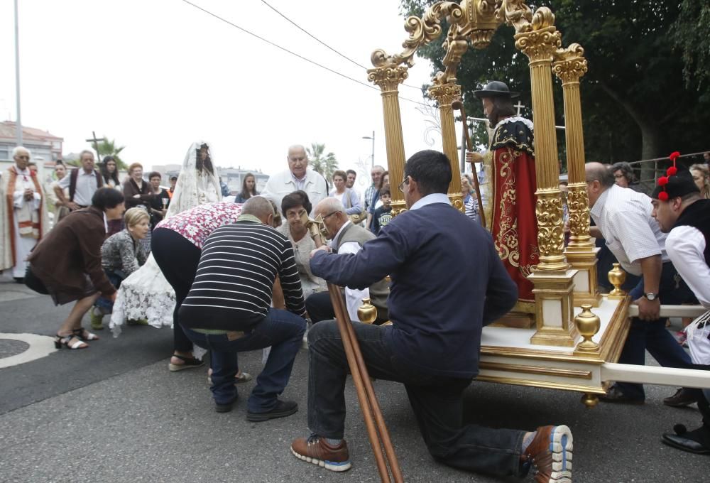 La finca de San Roque rebosa devoción y fiesta en su primer día - La procesión desde la iglesia de San José Obrero hasta la capilla abre cuatro jornadas de programación