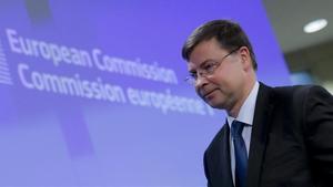 Valdis Dombrovskis, en una rueda de prensa en la sede de la Comisión Europea, el 27 de enero. 