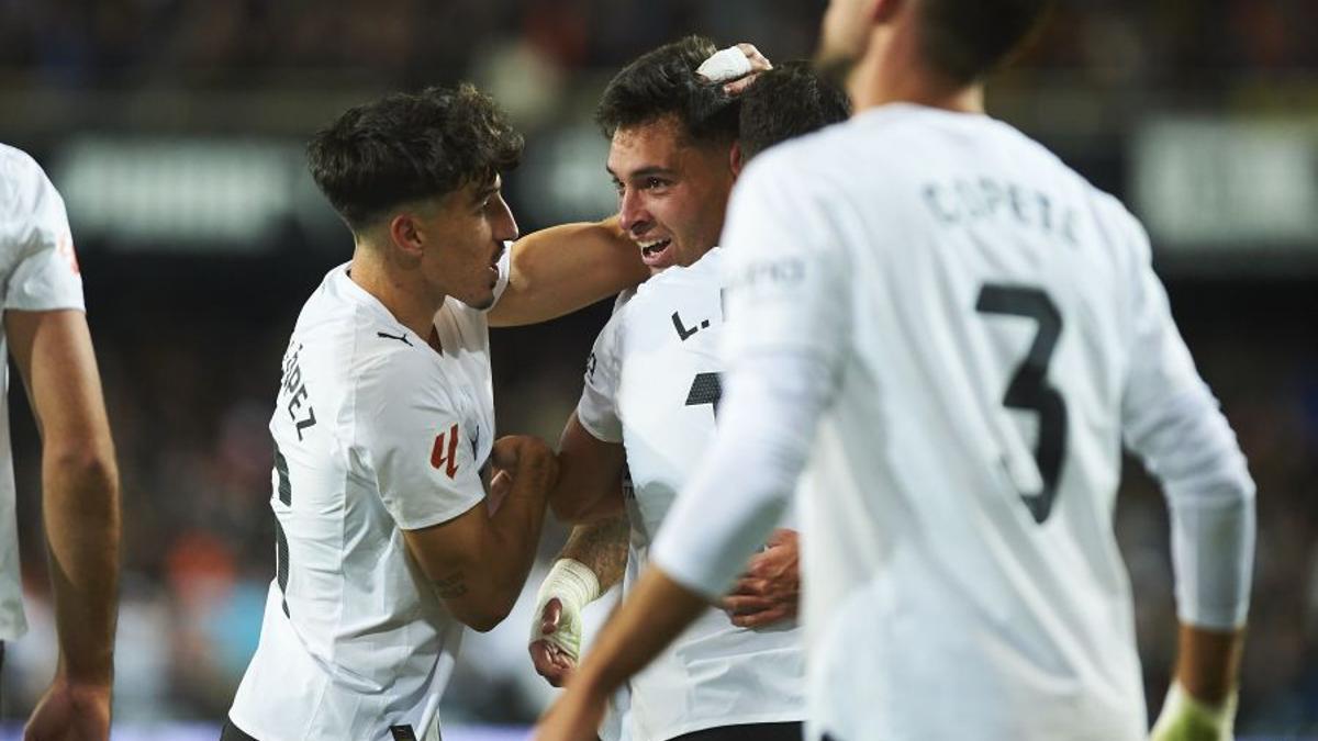 Hugo Duro celebrando su gol