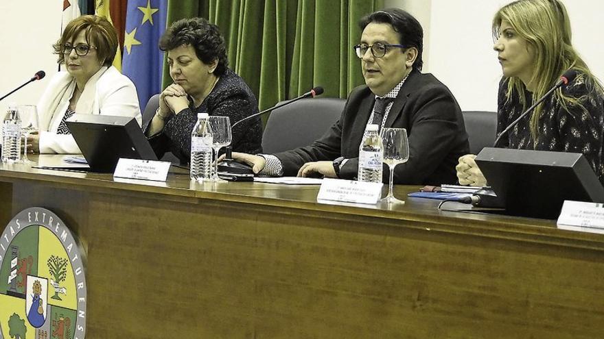 El gobierno regional no da plazos para la reanudación de las obras del hospital