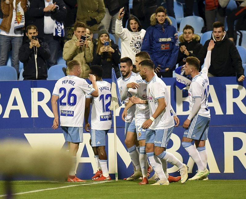 El Real Zaragoza vence al Sporting