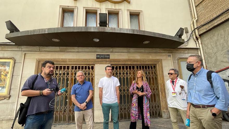 El presidente de la Junta de Distrito Centro-Este de Murcia, Lorenzo Tomás, junto con los concejales Pilar Torres y Felipe Coello