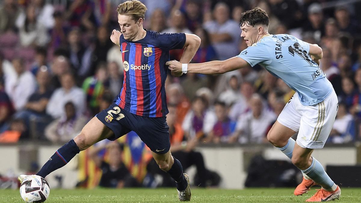 De Jong, en una acción contra el Celta en el Camp Nou