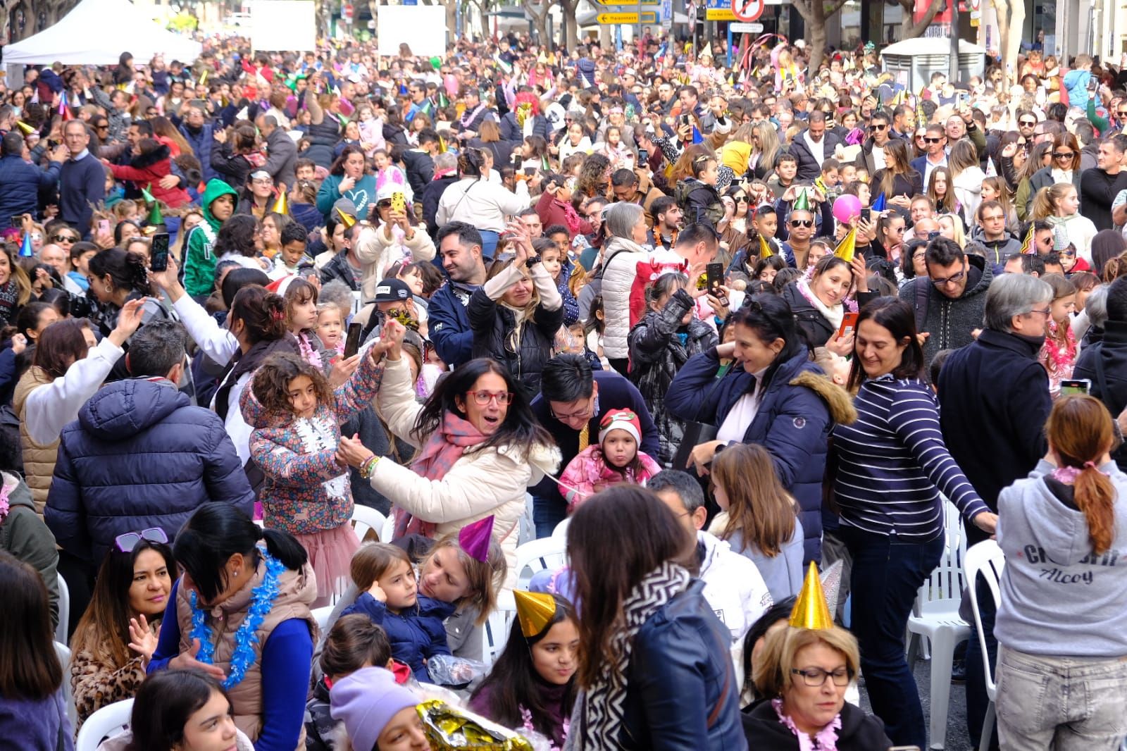 Así ha sido la Nochevieja para los niños en la Rambla de Alicante