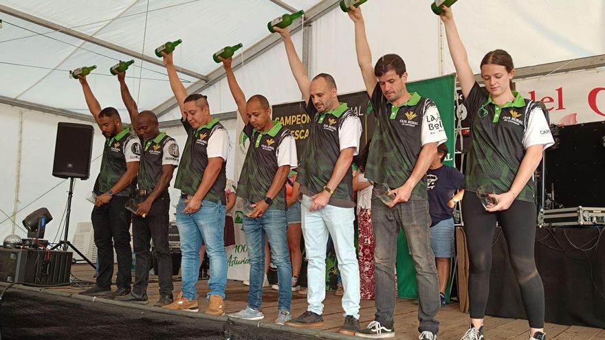 Jorge Vargas, campeón de escanciadores en Lugones, reivindica su profesión, que &quot;ya se valora&quot;