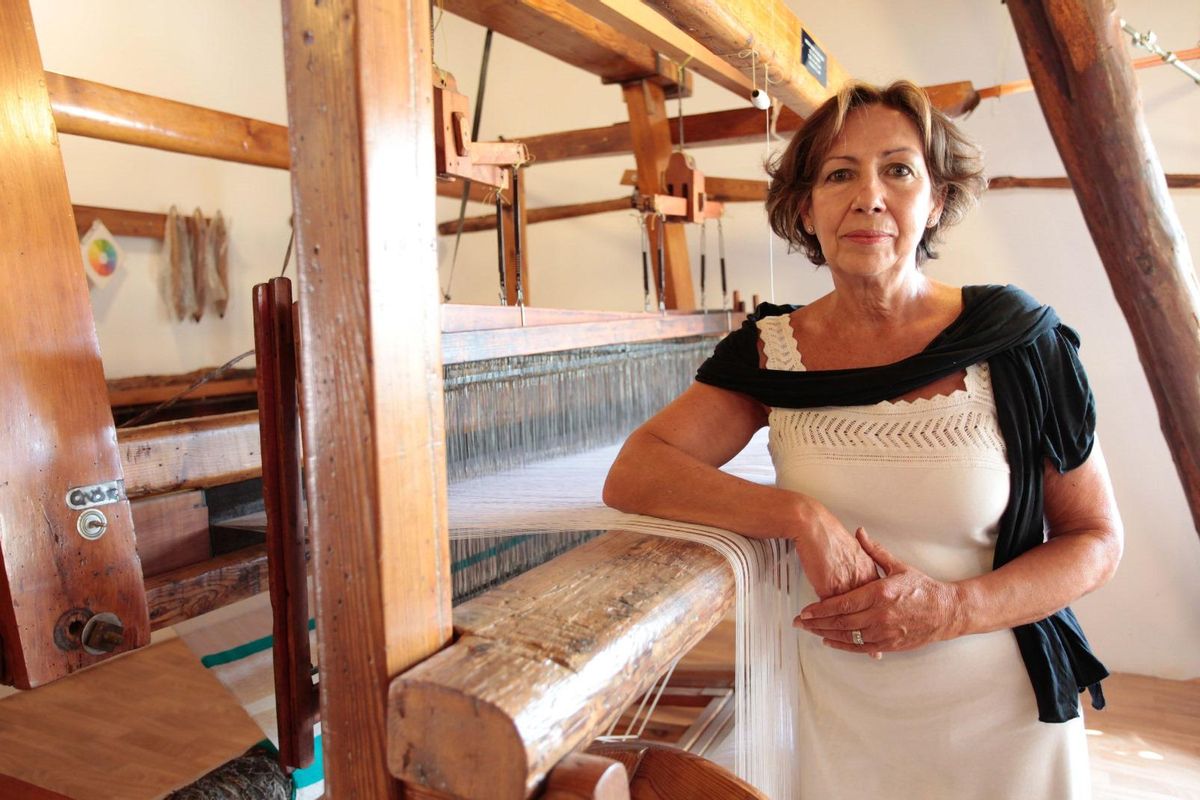 Inmaculada Català, viuda de Josep Julià, ha sido la que ha formalizado la cesión a la UPV, en una imagen de archivo