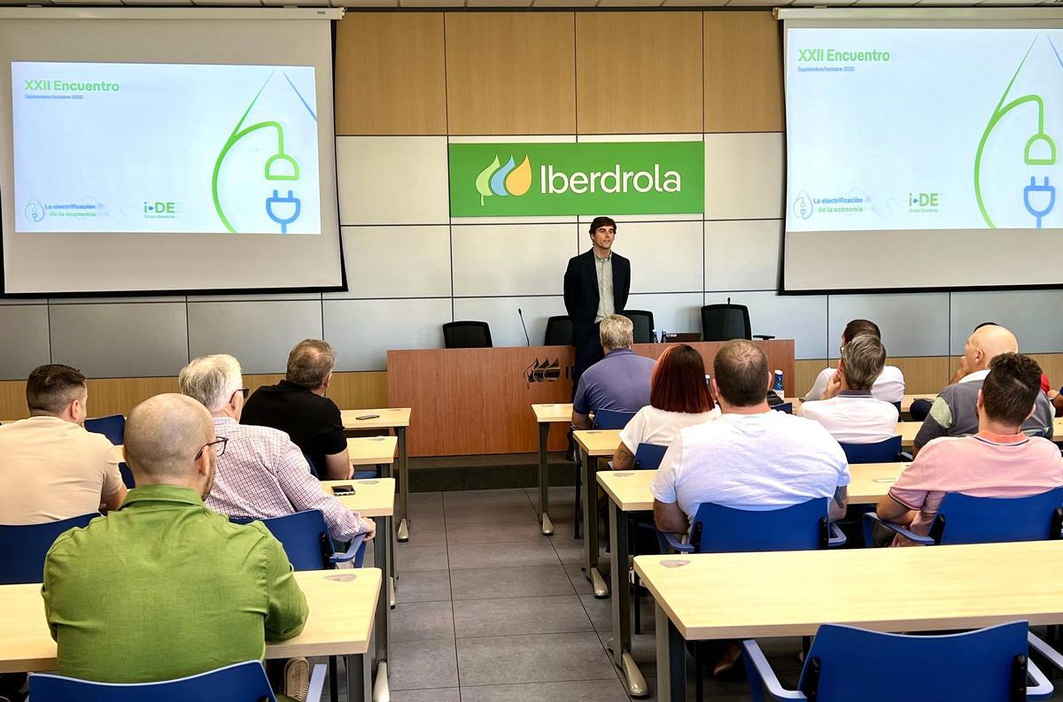 El encuentro que la distribuidora de Iberdrola celebra en Alicante.