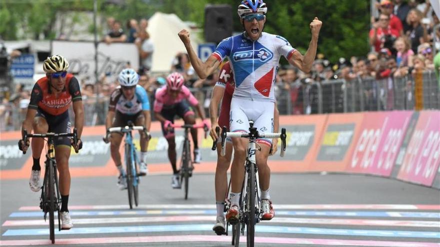 Dumoulin sigue perdiendo comba tras la victoria de Pinot en Asiago