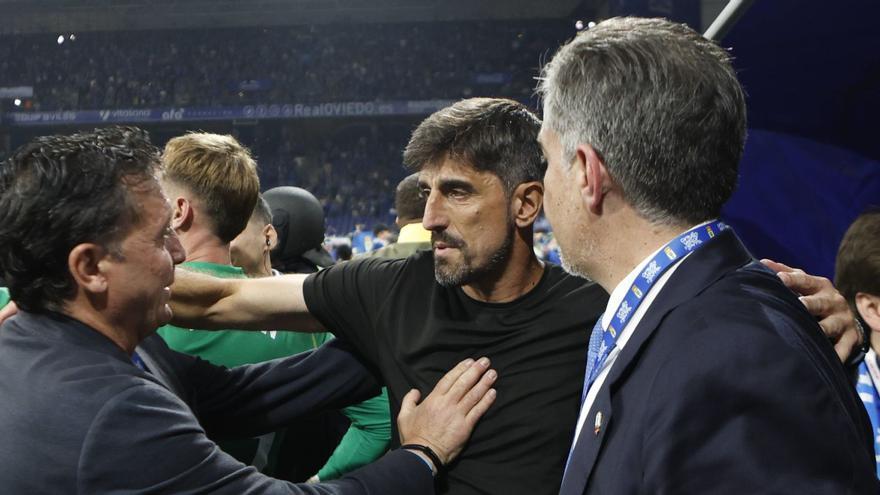 El proyecto del Oviedo sigue con Paunovic: acuerdo cercano