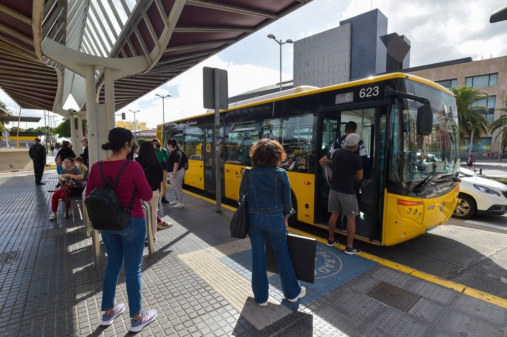 El comité de empresa de Guaguas Municipales anuncia una huelga en el servicio