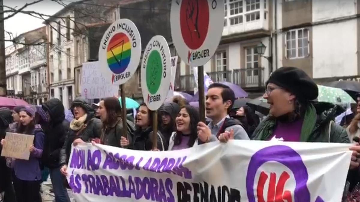 Primeras concentraciones en la Plaza del 8 de Marzo