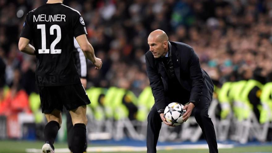 Zidane: &quot;Este club tiene 12 Champions y es por algo&quot;