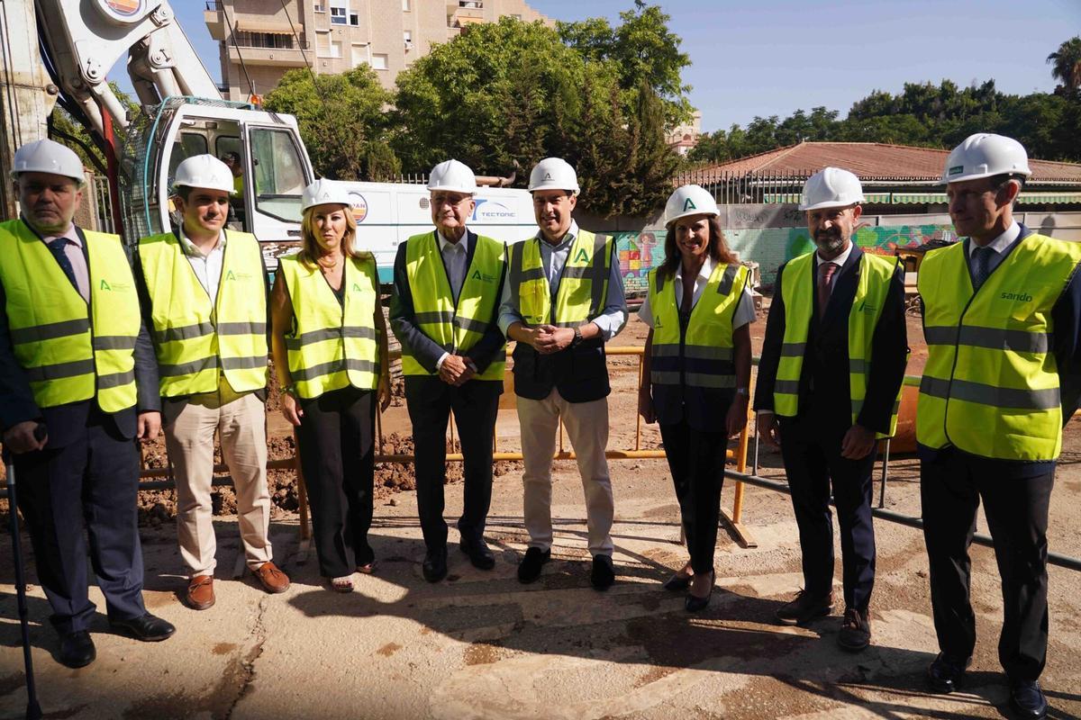 El presidente de la Junta de Andalucía, Juanma Moreno, preside el acto de inicio de obras de la línea 2 del metro de Málaga al Hospital Civil, en el tramo Hilera-Eugenio Gross