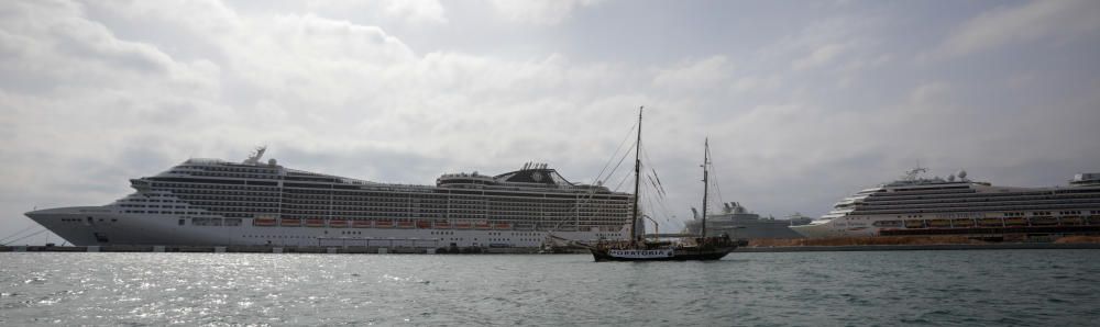 Exigen una moratoria en la contratación de cruceros y megacruceros en Palma