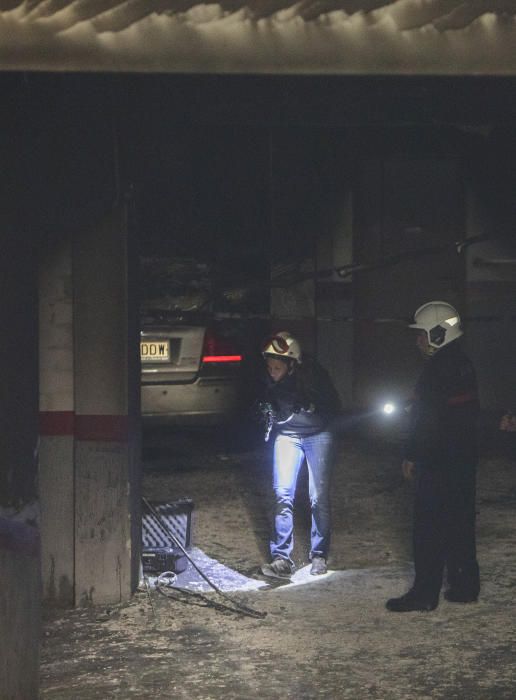 Incendio en un garaje en Castelló