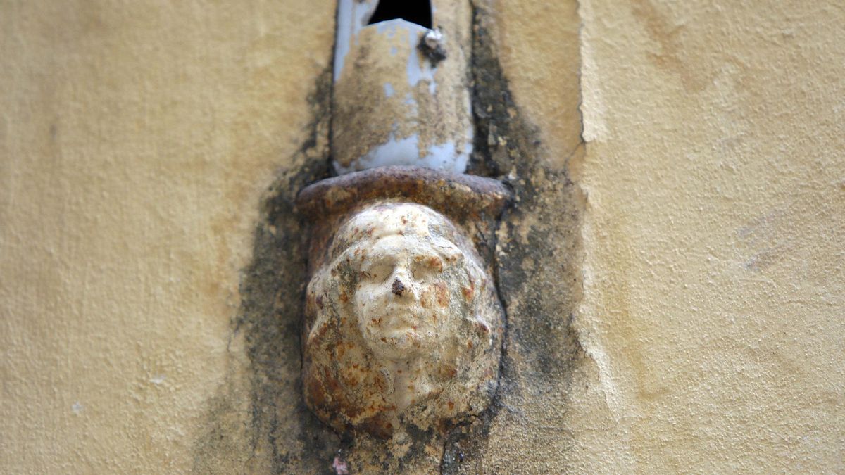 Descubre las "Caras del agua" en las fachadas del centro histórico de València