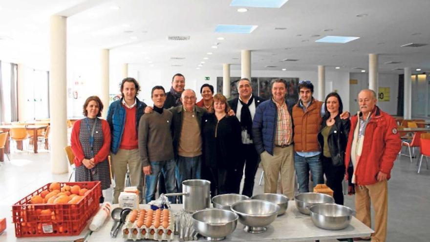 Chefs cocinan para Projecte Home Balears