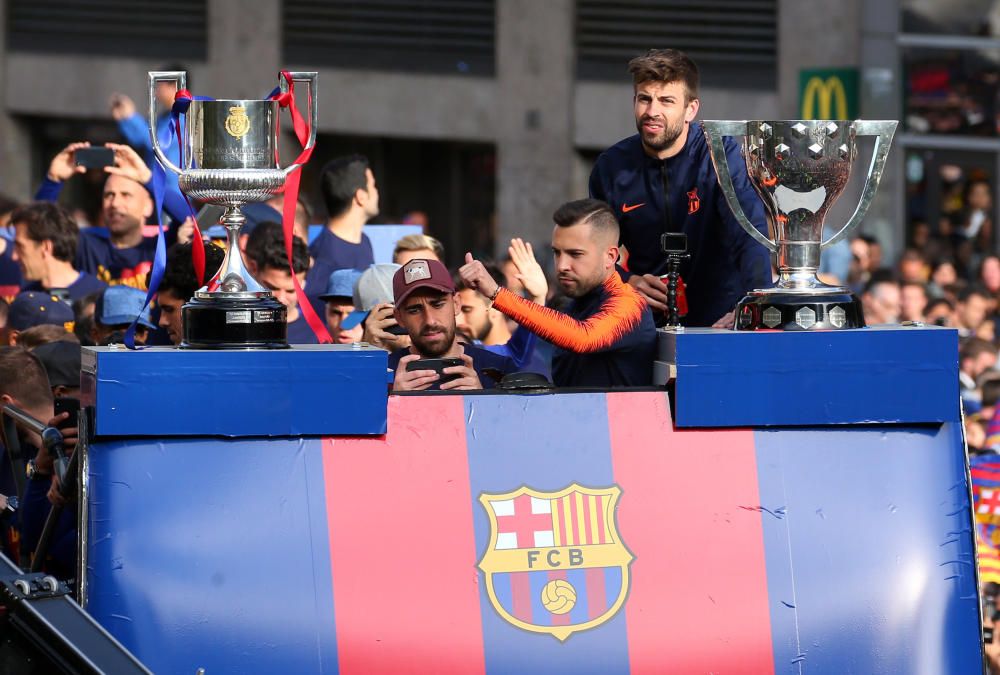 Rua del Barça: les millors fotos de la festa dels campions