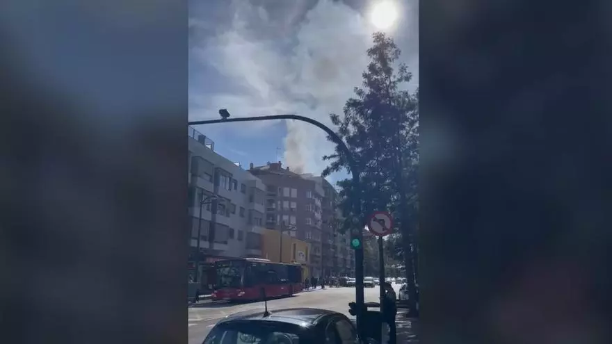 Un incendio obliga a evacuar un edificio en Gaspar Aguilar