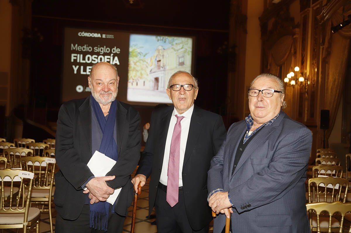 Presentación del libro del 50 aniversario de la Faculta de Filosofía y Letras