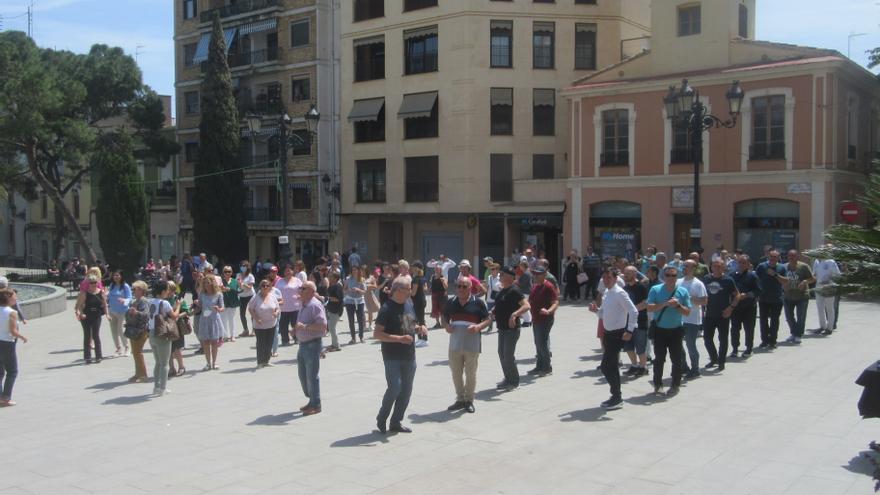 Un manifiesto y danza culminan el Día del Síndrome de la Fatiga Crónica en Burjassot