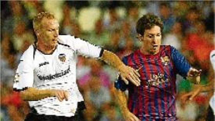 El Barça vol que Mathieu (dreta) sigui aviat company de Messi
