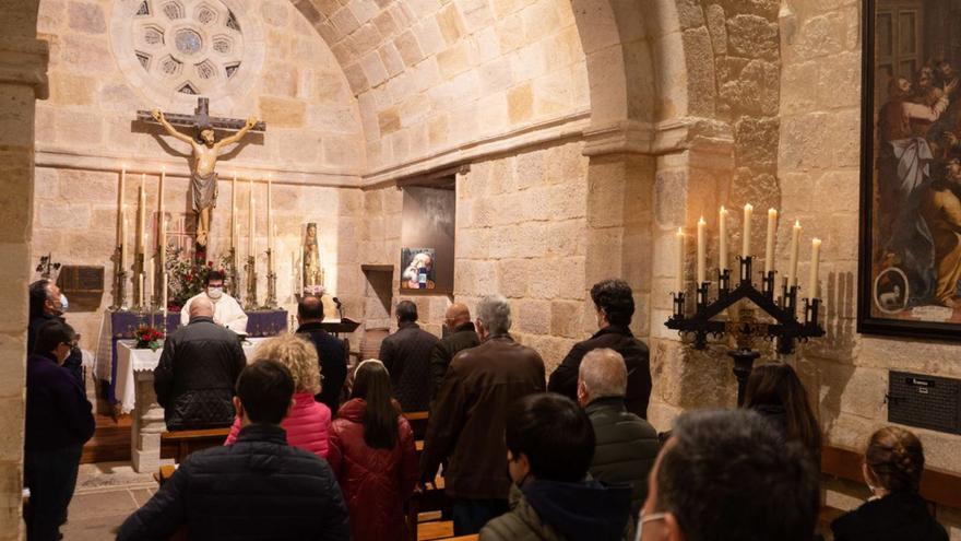 Diez nuevos hermanos ingresan en el Espíritu Santo de Zamora