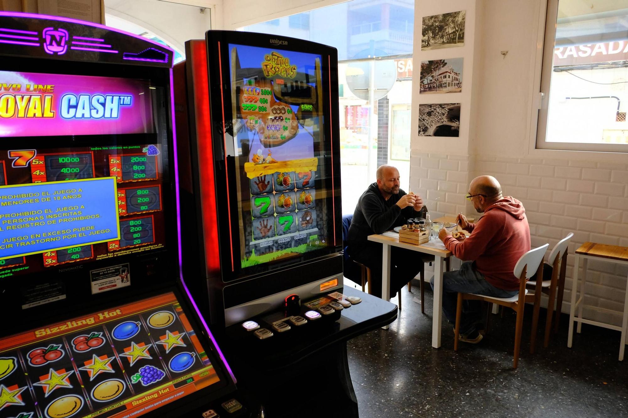 FOTOS | Bar Nuevo Balear: «Para el mallorquín el ‘variat’ es religión y ponerle tortilla es pecado mortal»