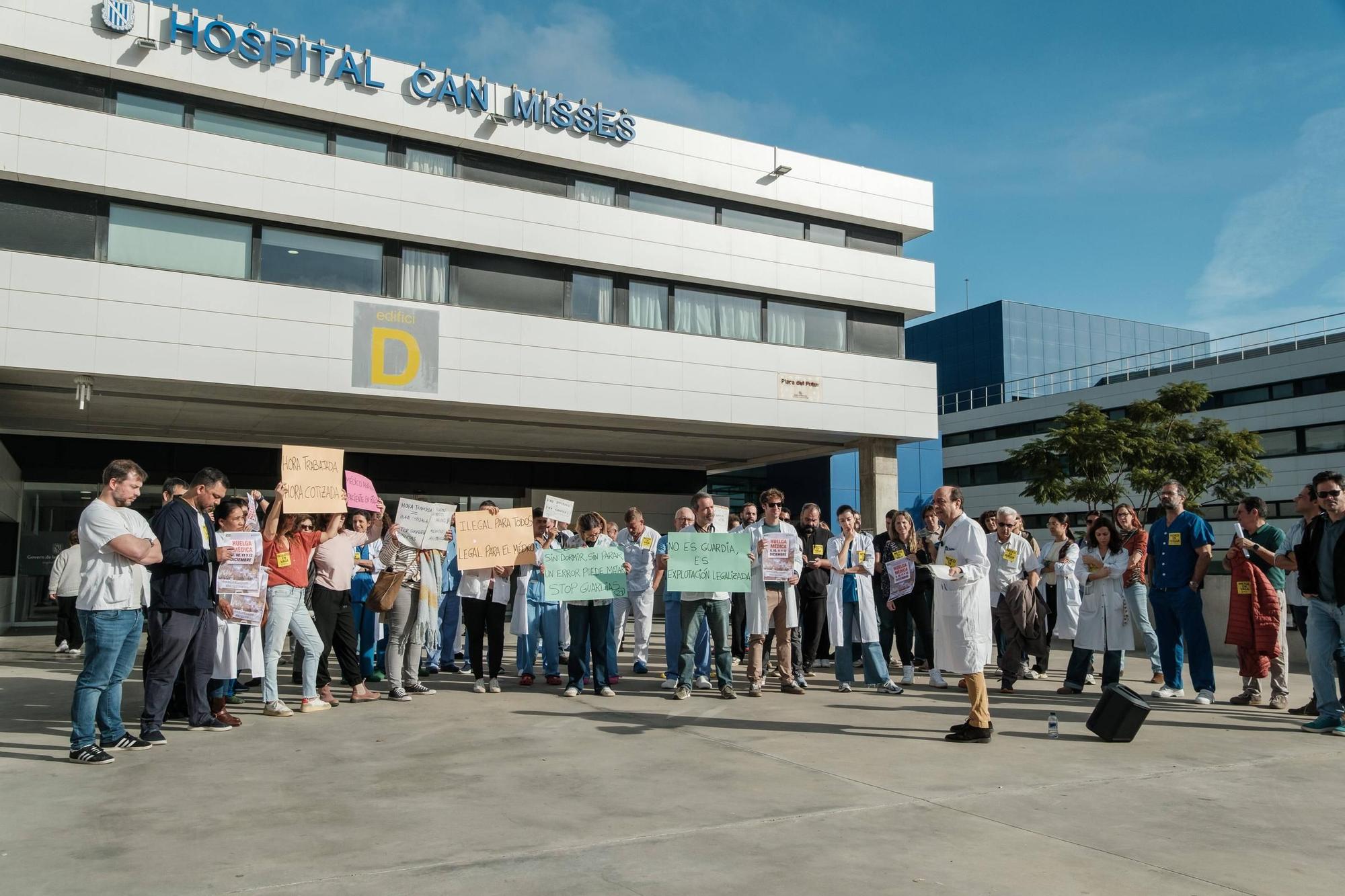 Concentración de médicos esta semana en Ibiza por la huelga nacional.