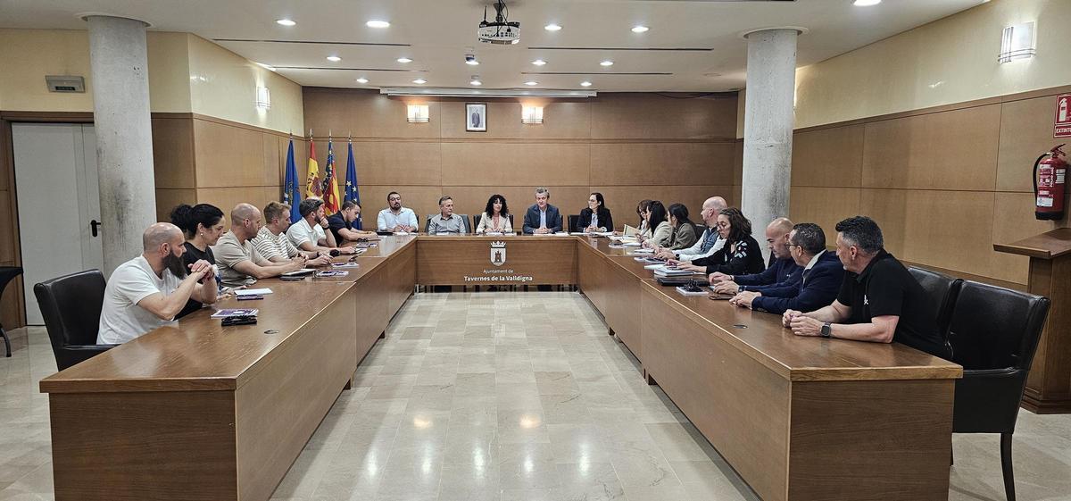 Imagen de la reunión trimestral de coordinación en materia de violencia de género en Tavernes de la Valldigna