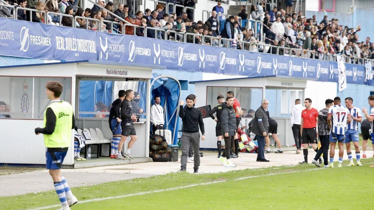 How Lolo Escobar is Transforming Avilés Through Tactical Flexibility