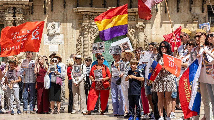 El acto conmemorativo del Día de Europa se solapa con el acto de la Casa de Rusia