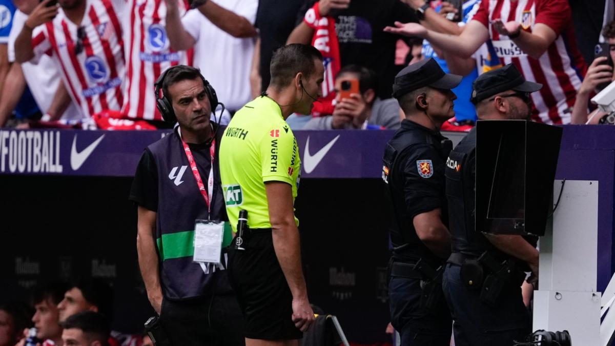 Así estaría la clasificación de LaLiga sin el VAR tras la jornada 12