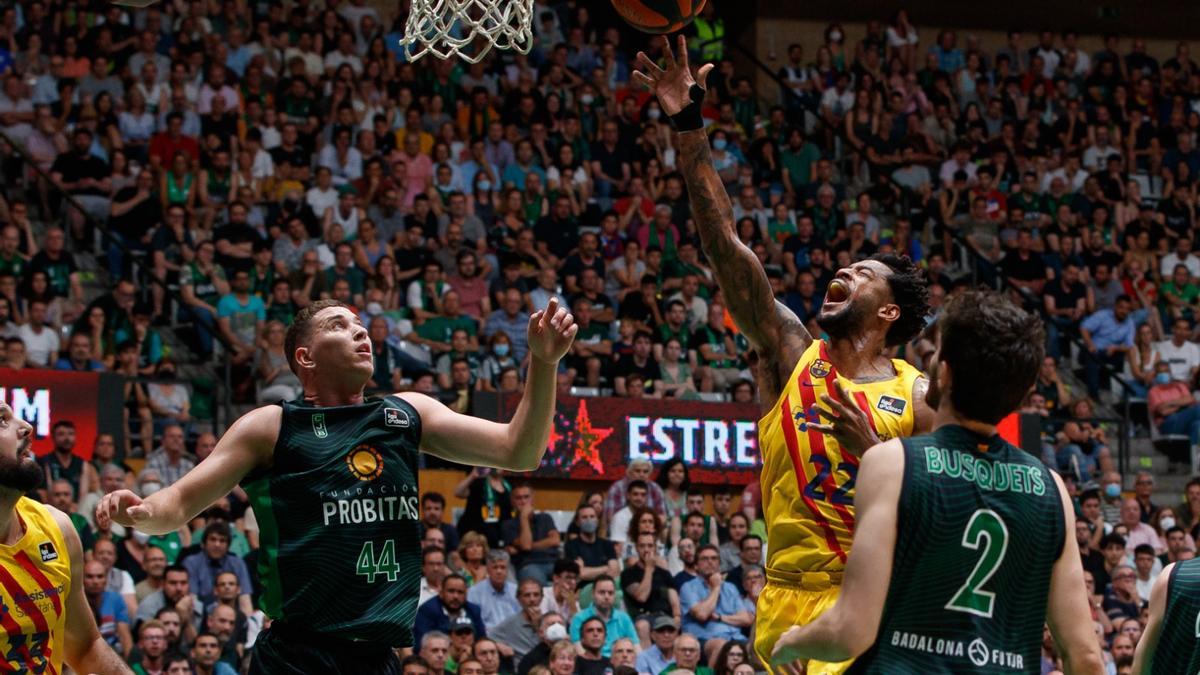 Higgins, en un partido contra la Penya